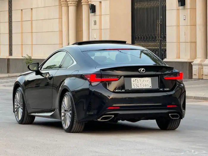 لكزس RC 350 موديل 2023 فل كامل ممشى 16 الف تشيكات وكاله 13