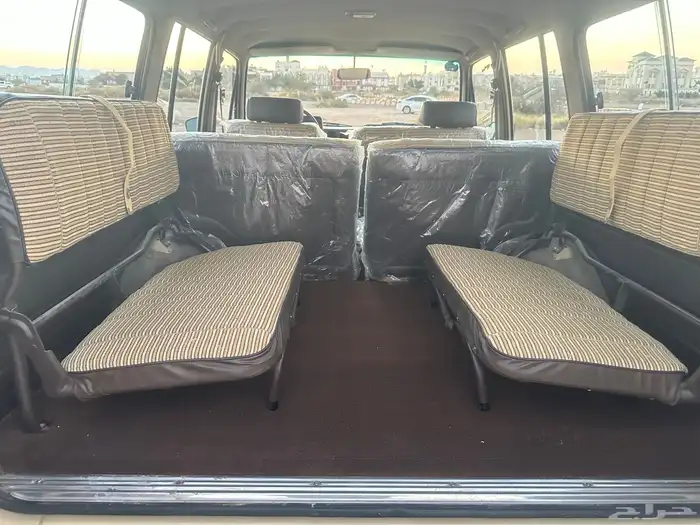 لاندكروزر صالون 1984 مخزن (للمشاهدة والمتعة فقط) 29