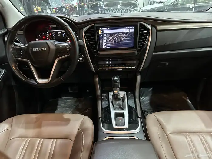 ايسوزو MU-X موديل 2024 ديزل نظيف جدآ 21