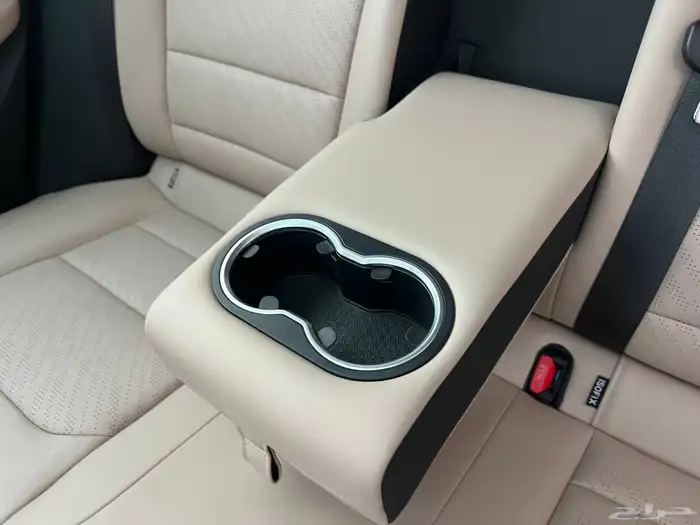 جيلي جيومتري 2024 فل كامل C شبه الاصفار 12