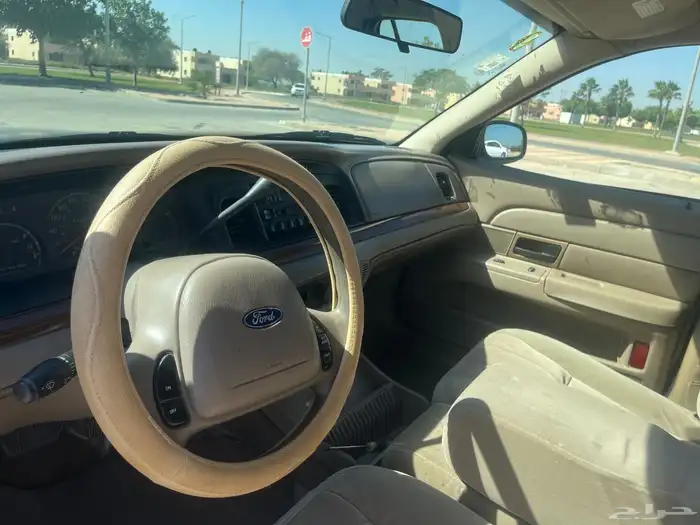 فورد كراون فكتوريا 5