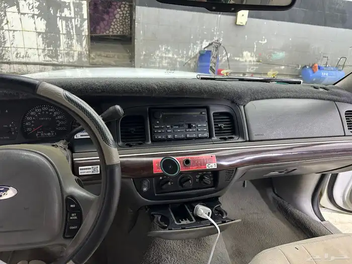 كراون فكتوريا بوليسي 2003 17