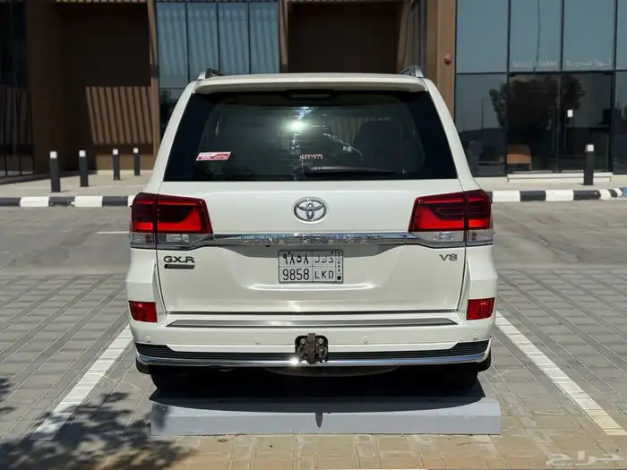 لاند كروزر 2020 5