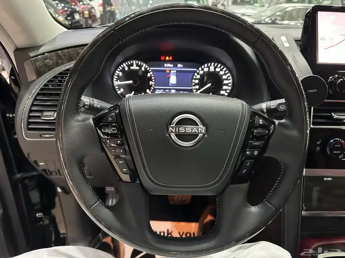 نيسان باترول بلاتينيوم موديل 2023 فل كامل نظيف جدآ 5