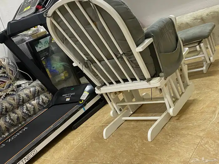 كرسي هزاز مريح مع مسند للقدم 2