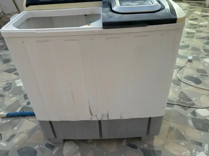 فرن كهرباء امريكي ودفايات وغساله وابواب خشب واثا 40