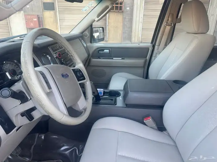 فورد اكسبديشن 2012 9