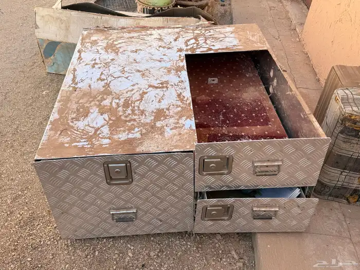 طبق هايلوكس غمارتين من 2016 وفوق   يحتاج صيانة للدروج 0