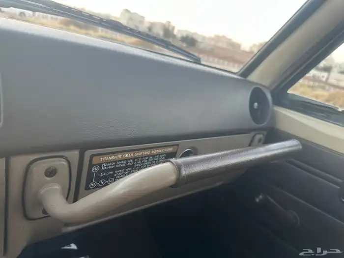 لاندكروزر صالون 1984 مخزن (للمشاهدة والمتعة فقط) 15