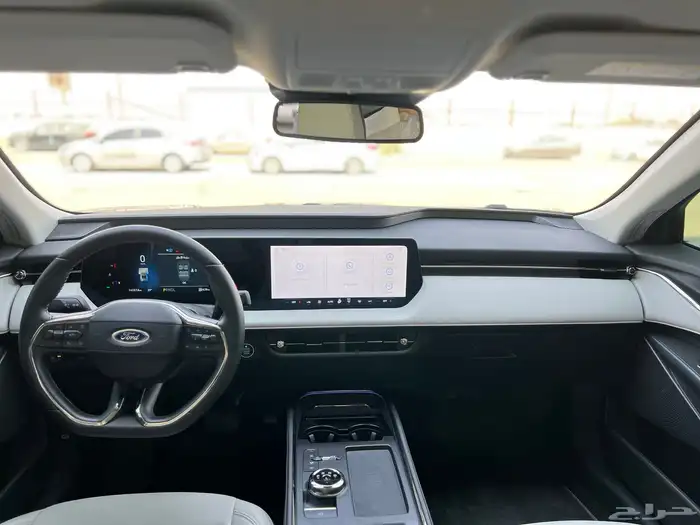 فورد تورس تيتانيوم موديل 2025 11