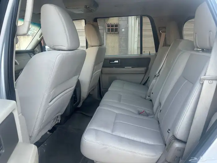 فورد اكسبديشن 2012 11