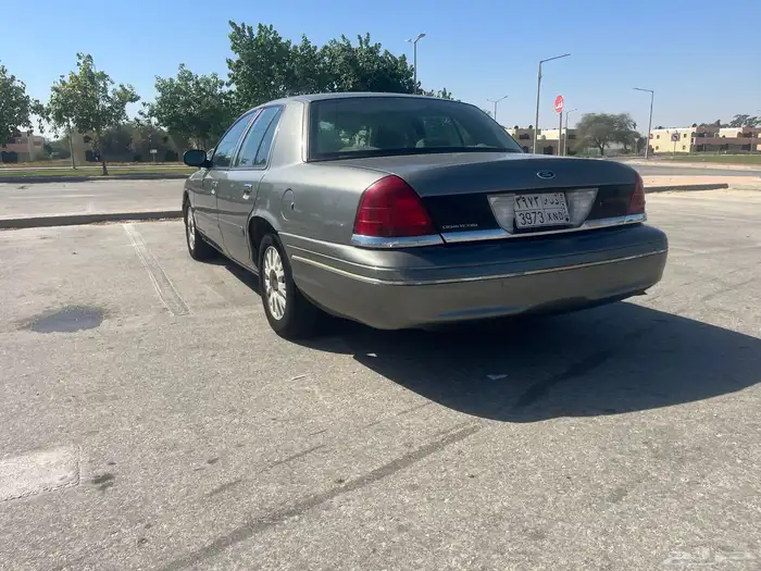 فورد كراون فكتوريا 0