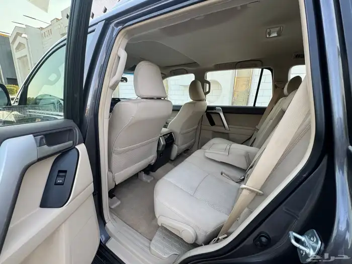 تويوتا برادو 2020 فل كامل VX 11