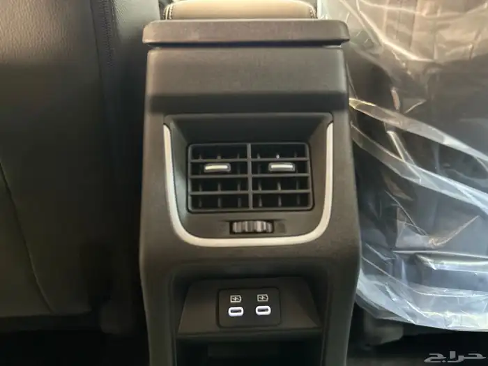 تويوتا اوربان كروز استاندر 2026 11