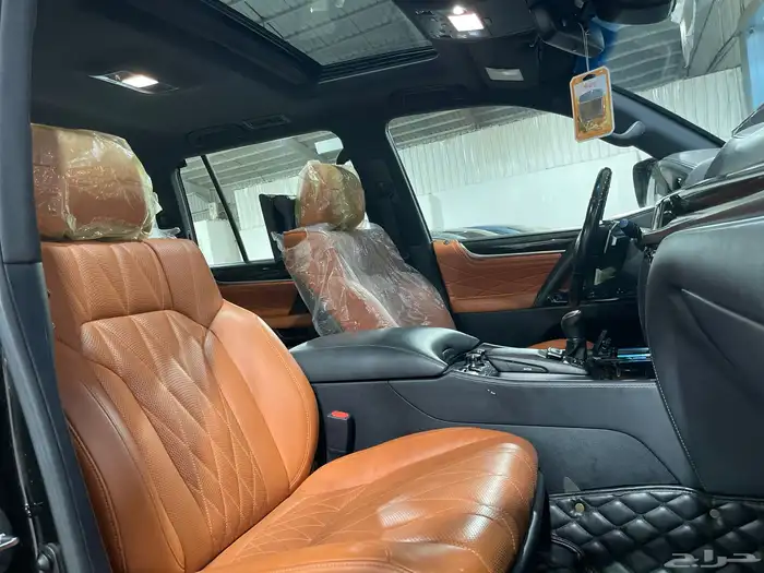 لكزس LX570 2020 بلاك أديشن 14