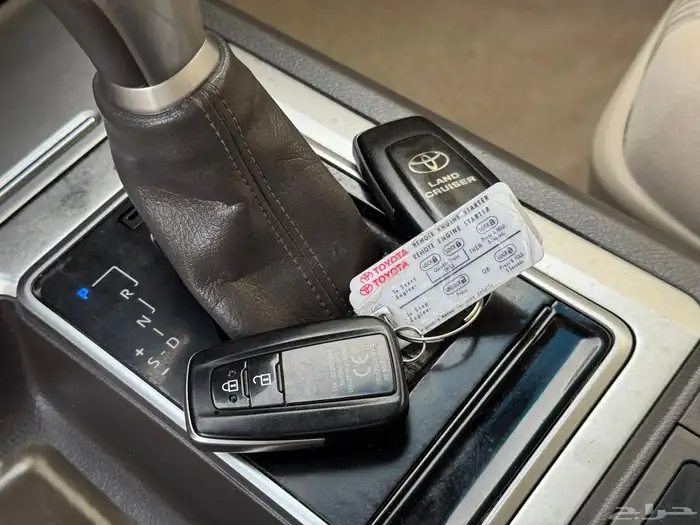 تويوتا برادو 2020 فل كامل VX 24