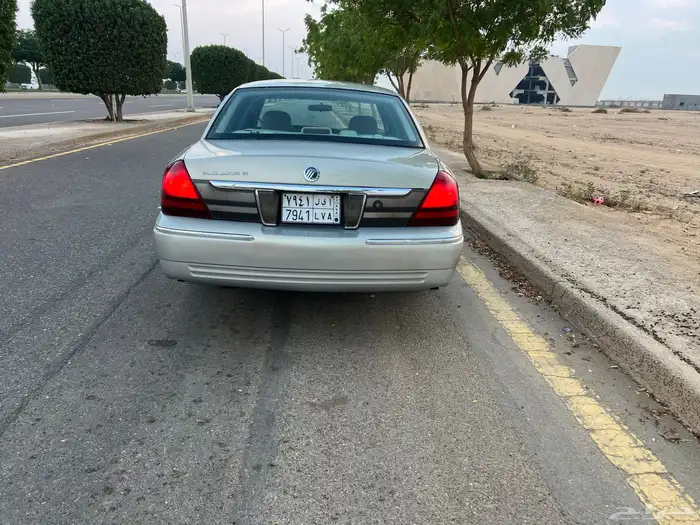 فورد 2009 ماركيز سعودي مكيف خلفي 2