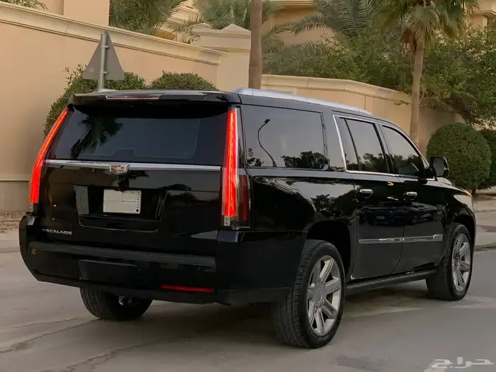 كاديلاك اسكاليد 2017 بحالة الوكالة 9