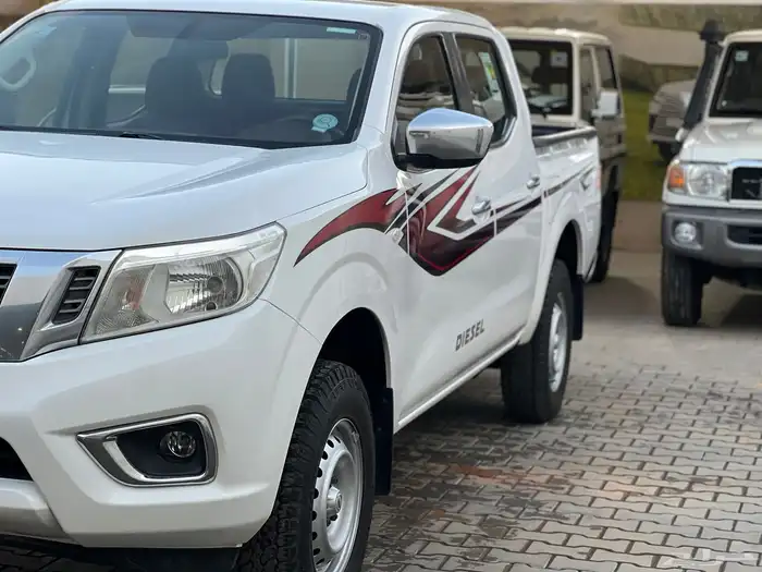 نافارا 2019 ديزل دبل دفلك نظيف جدا لدى قمة الاطلال 22