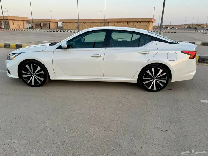 نيسان التيما SR 2021 بحالة الوكالة 6