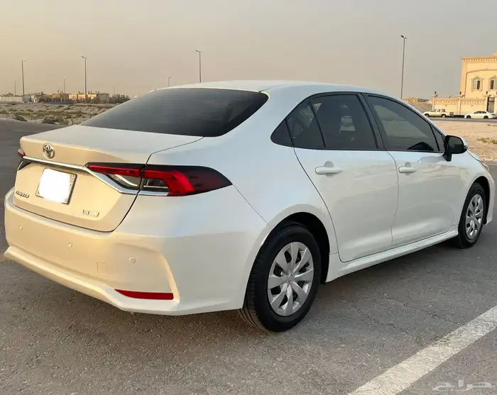 تويوتا كورلا 2021 سعودي عداد 98 الف 2