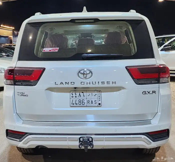 تيوتا لاند كروزر اصفار2025 1