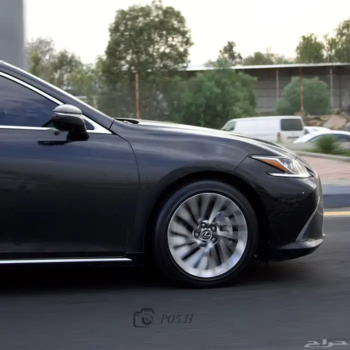لكزس es350 2023 CC اسود سعودي 7