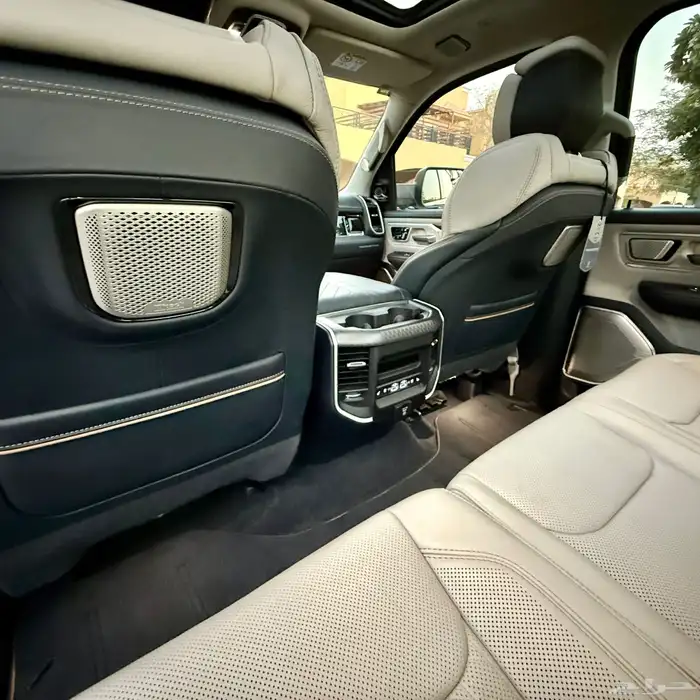 دودج رام تنجستين شبه جديد 2025 ضمان وصيانه وكاله 35