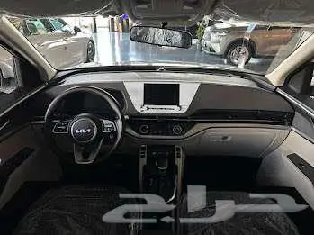 كيا كارنز ستاندر م 2025 اسعار مجنونة 4