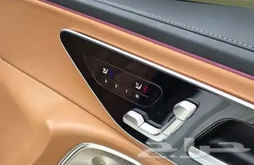 مرسيدس E300 - 2024 15