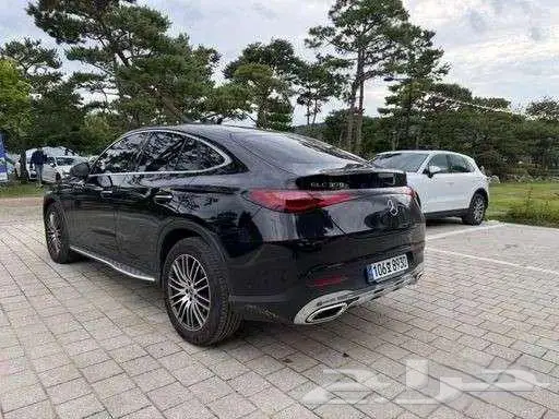 مرسيدس GLC 300 2025 ( كوب ) بسعر 299 الف ريال واصل للبيت 2