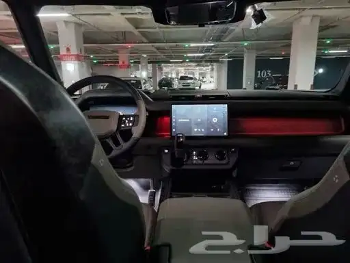 Land Rover defender 5