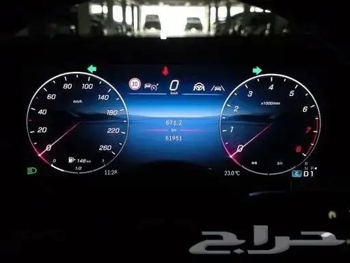 مرسيدس E300 - 2024 5