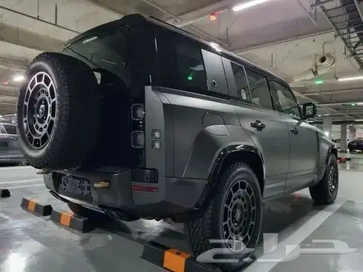 Land Rover defender 3