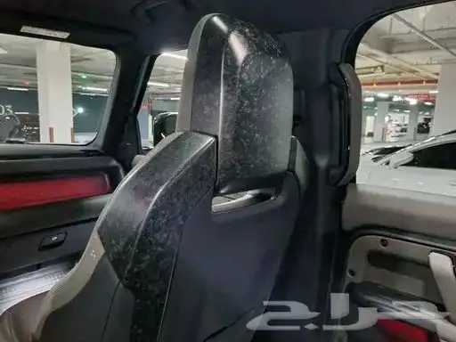 Land Rover defender 10