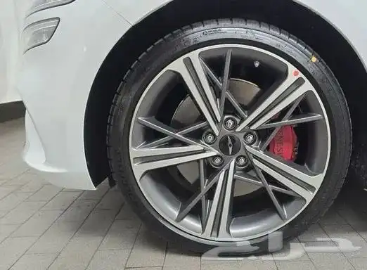 Genesis G70 3.3 Turbo 4WD (2024) 11