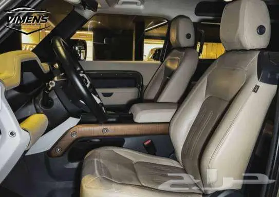 Land Rover Defender S 2022 9