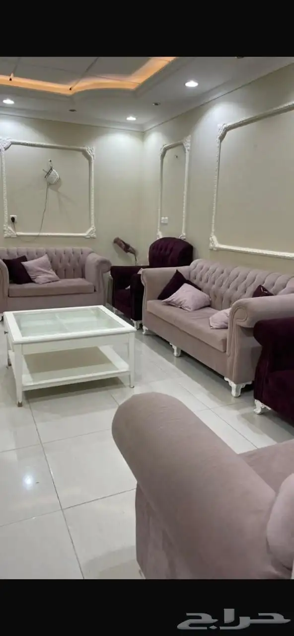 كنب وطاولات وستاير رول 0