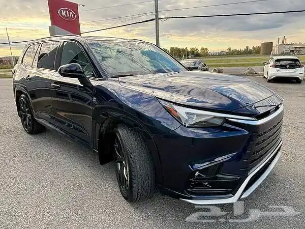 Lexus 2024 TX 500h 3