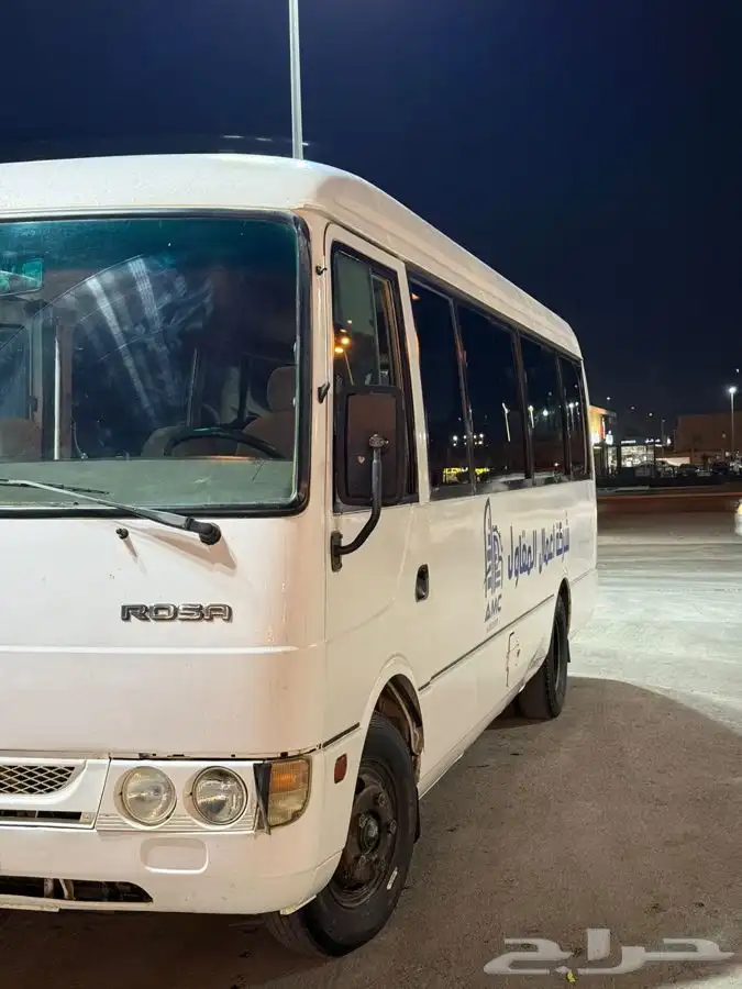 باص روزا مستبيشي 29 راكب 2
