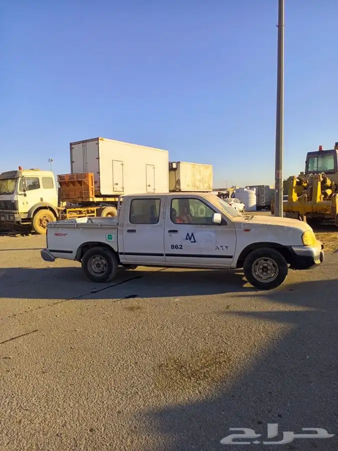 نيسان ددسن موديل  2013 4