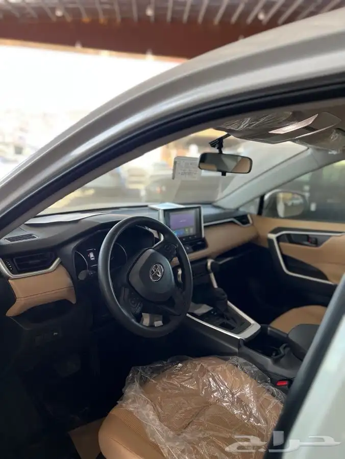 تويوتا راف فور 2025 بنزين LE دبل السعر 102 6