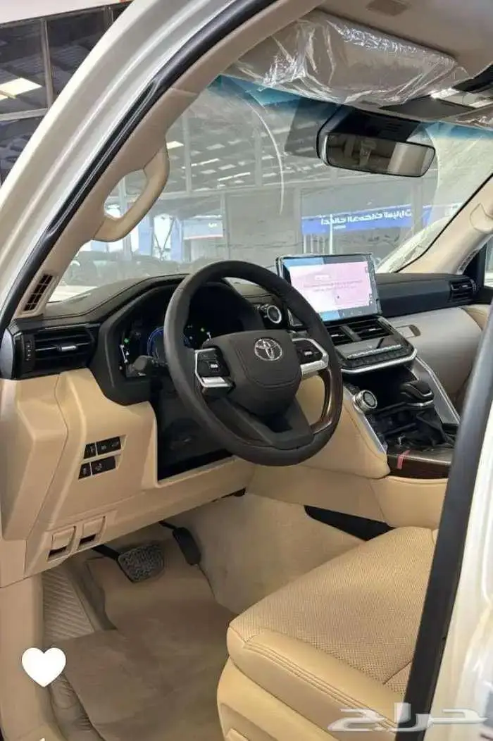 تويوتا لاند كروزر GXR فل كامل تنفس طبيعي بريمي 2025 2