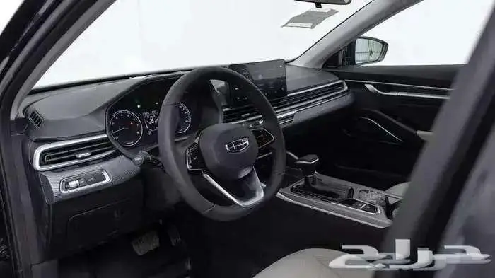 جيلي ام جراند 2025 8