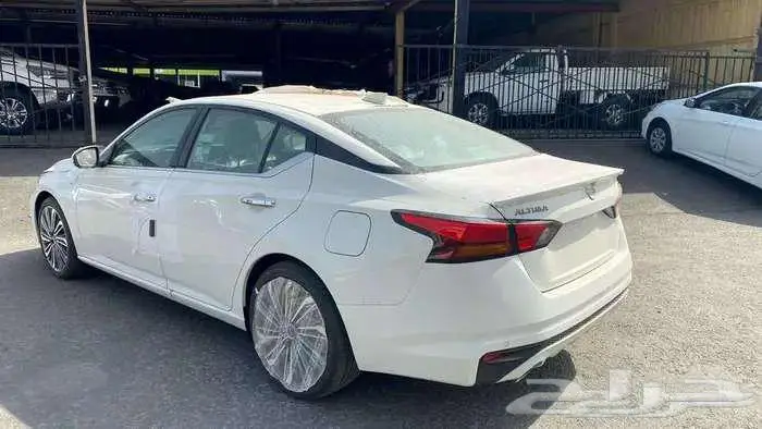 نيسان التيما SV نص فل 2026 8