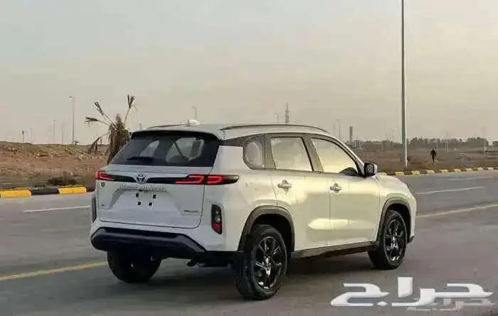عرض خاص كاش وبنك 1.90 تويوتا اوربان كروزر 2026 1