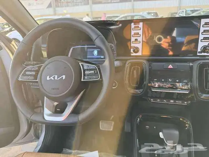 كيا سونيت فل كامل فتحة سقف 2024 7