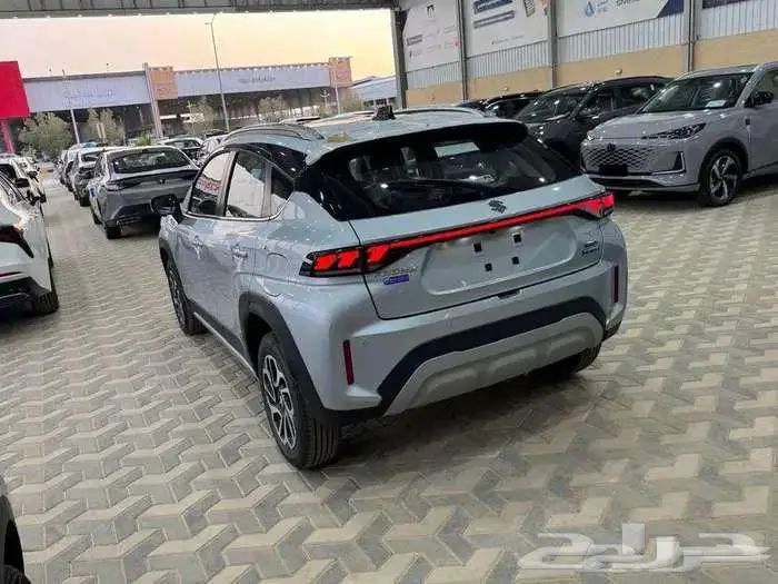 سوزوكي فرونكس فل كامل 2025 4