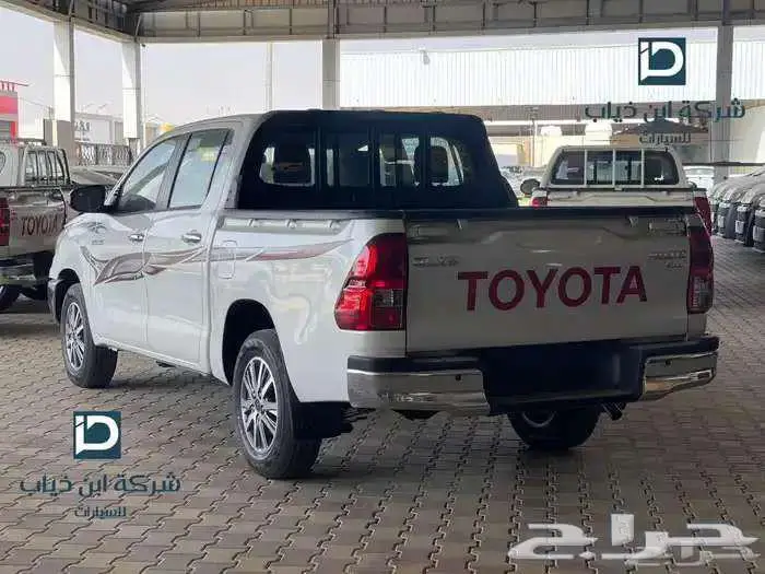 تويوتا هايلوكس بنزين GLX2 جير عادي جنوط 2025 2