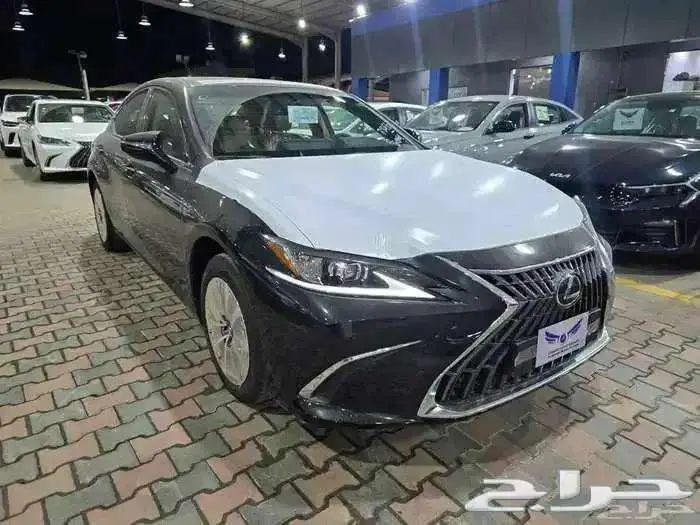 لكزس Es250. 2025. متاح كاش وتقسيط 2